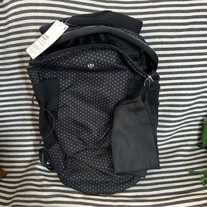 NWT Lululemon run all day backpack II black and polka dot